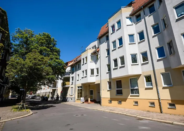 Gemuetliches 1-zimmer-apartment In Magdeburg, Ruhig Und Zentral Gelegen Maagdenburg
