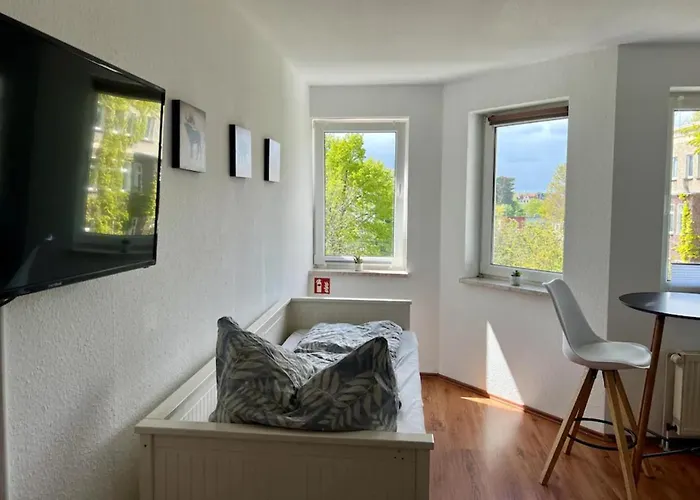 Appartement Gemuetliches 1-zimmer-apartment In Magdeburg, Ruhig Und Zentral Gelegen Maagdenburg